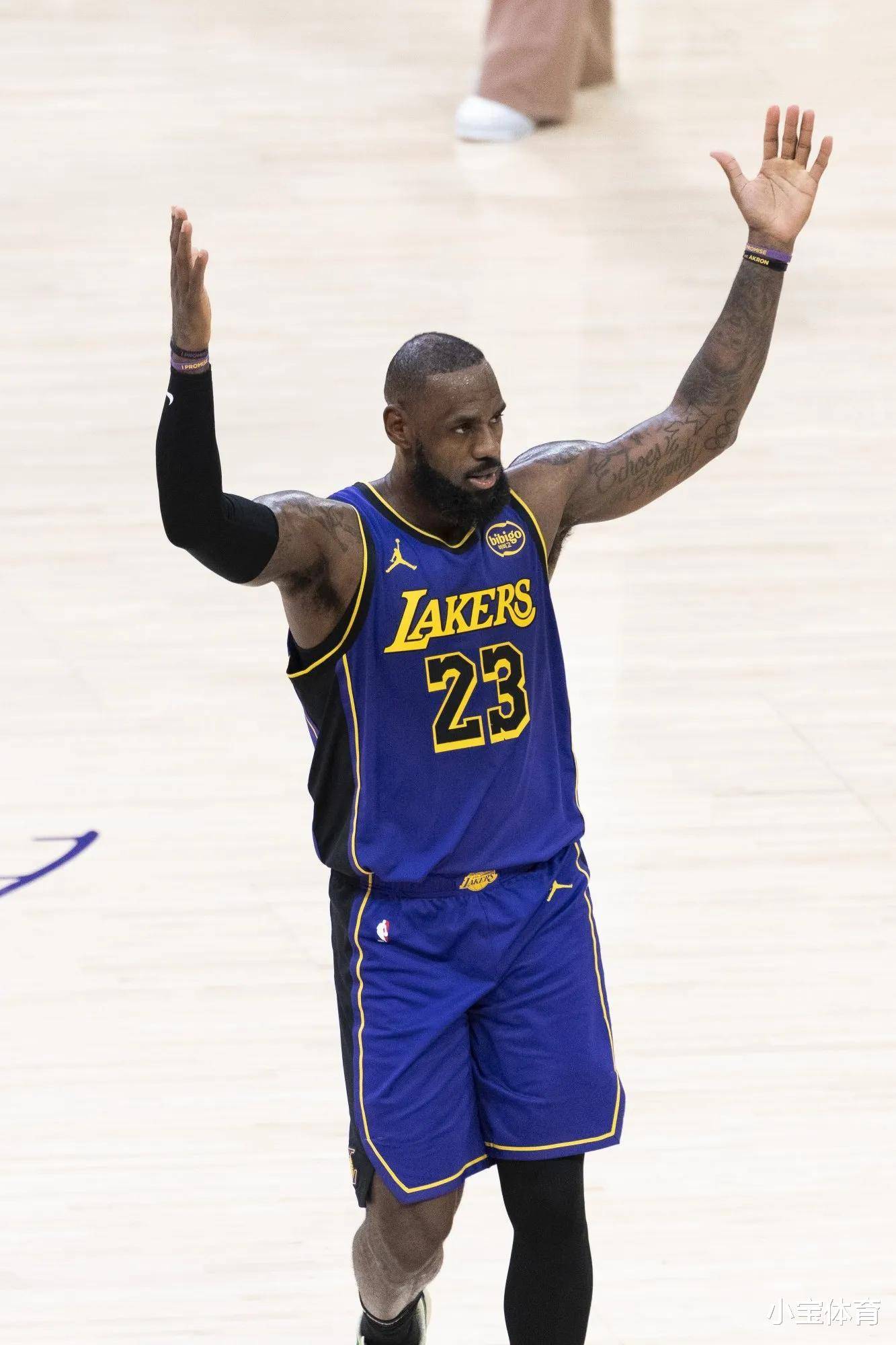 卡尔蒂斯调整进攻阵容，应对强力防守(nba巅峰对决波蒂斯怎么把3分加到98最新版本)