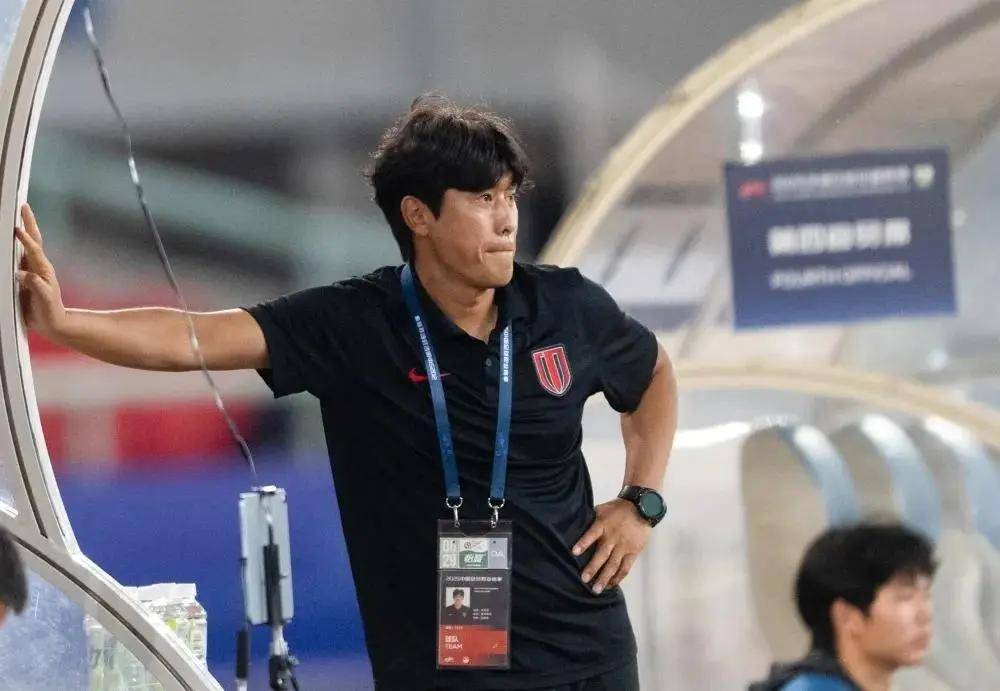 开云体育登录-成都蓉城回应发布会事件：高度重视正与徐正源及其团队沟通(成都蓉城教练徐正源)