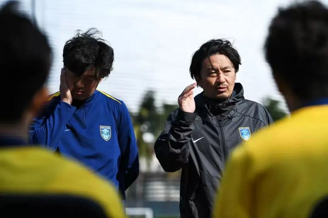 关于曝中甲第4将换帅！56岁本土主帅即将下课，3轮不胜后球队的信息