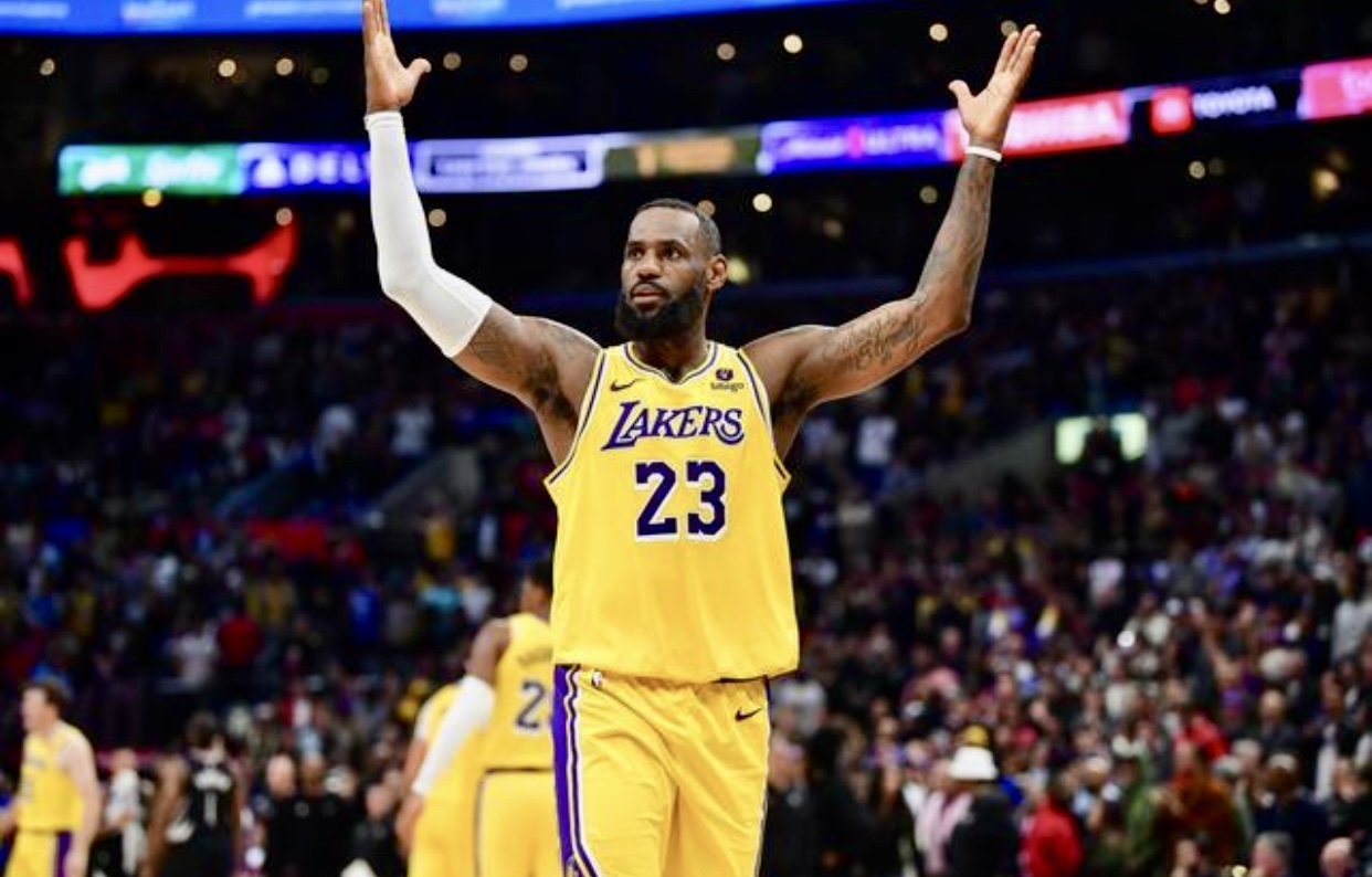 开云体育官网-NBA比赛历史：湖人队在总决赛中取得关键性胜利(湖人总决赛出场名单)